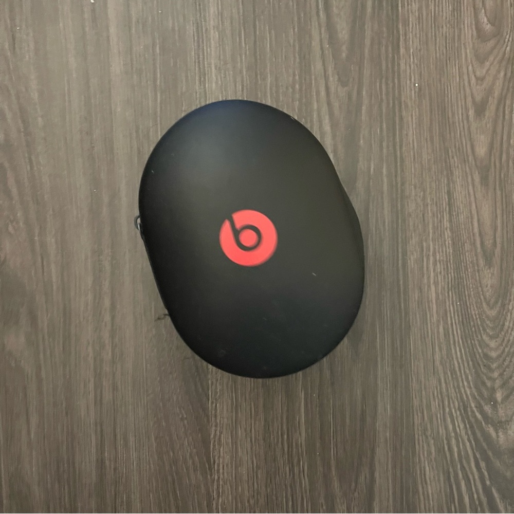 Beats Studio pro over ear headphone